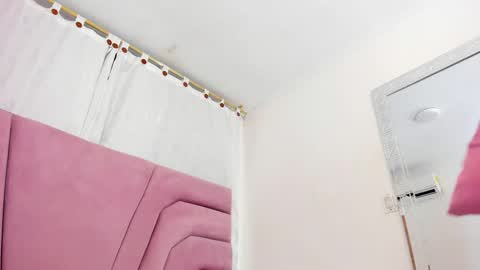 miajhonsonx online show from April 23, 2:30 pm