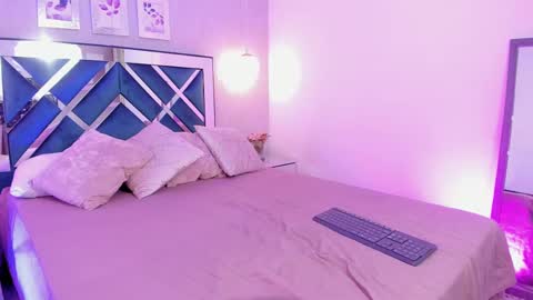 Snapshot of miakhalifa_7 chatting on February 28, 11:36 am Mia Khalifa online show from February 28, 11:36 am