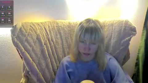 miakimiko online show from June 21, 1:19 am