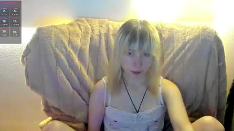 miakimiko online show from June 22, 1:07 am