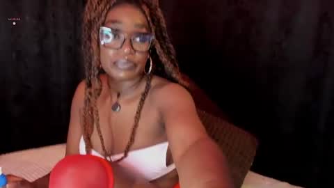 Snapshot of miaknox chatting on July 23, 1:58 am Mia online show from July 23, 1:58 am