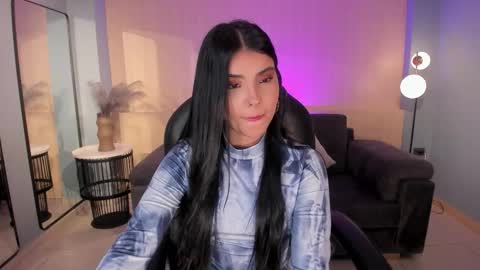 Call me Mia  online show from October 25, 7:30 pm