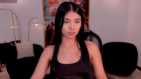 Call me Mia  online show from May 18, 7:09 pm
