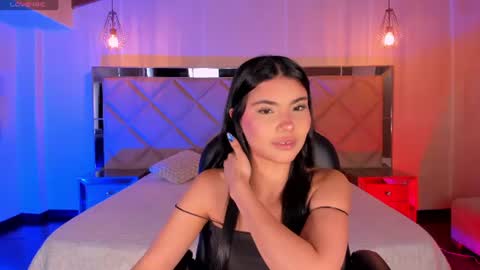 Call me Mia  online show from July 6, 7:38 pm