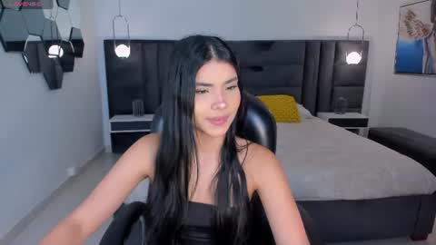 Call me Mia  online show from August 1, 7:24 pm
