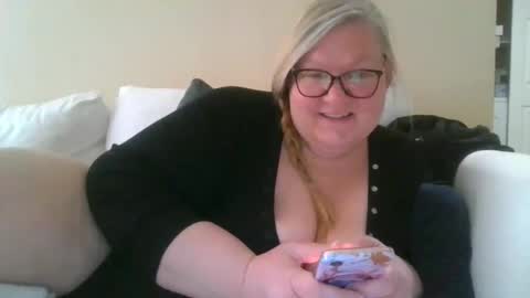 Miamarie555 online show from April 10, 6:45 pm
