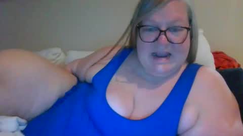 Miamarie555 online show from April 22, 1:08 am