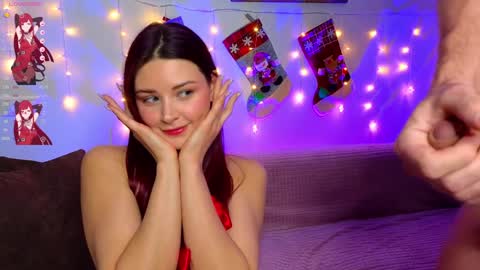 Snapshot of miamax88 chatting on December 26, 7:35 am BestMarriedCouple online show from December 26, 7:35 am