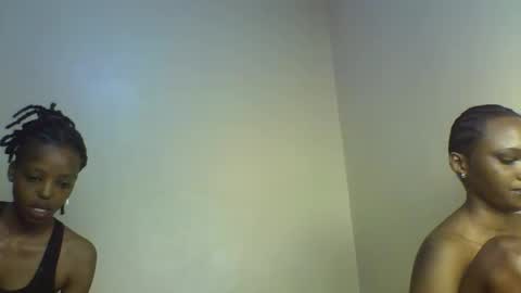 Snapshot of miami_muffin chatting on November 19, 9:59 pm Muffin online show from November 19, 9:59 pm