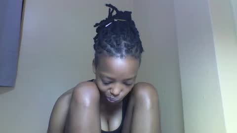 Snapshot of miami_muffin chatting on November 23, 1:38 am Muffin online show from November 23, 1:38 am