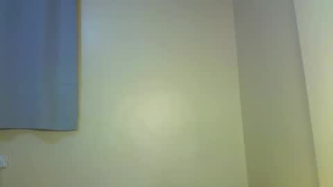 Snapshot of miami_muffin chatting on December 2, 9:43 pm Muffin online show from December 2, 9:43 pm