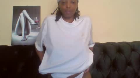 Snapshot of miami_muffin chatting on May 14, 12:12 pm Muffin online show from May 14, 12:12 pm
