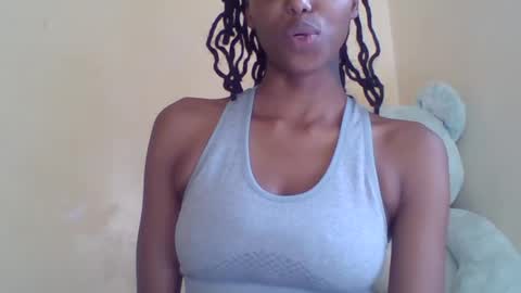 Snapshot of miami_muffin chatting on June 18, 11:36 am Muffin online show from June 18, 11:36 am