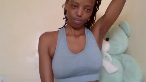 Snapshot of miami_muffin chatting on June 19, 12:31 pm Muffin online show from June 19, 12:31 pm
