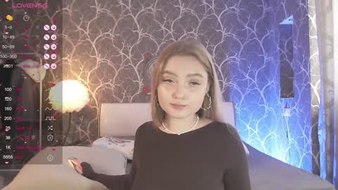 Snapshot of miamiameow chatting on March 27, 9:42 am Mia online show from March 27, 9:42 am