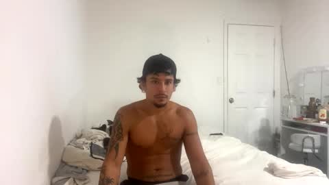 Snapshot of miamiclos1 chatting on November 30, 1:48 pm miamiclos1 online show from November 30, 1:48 pm