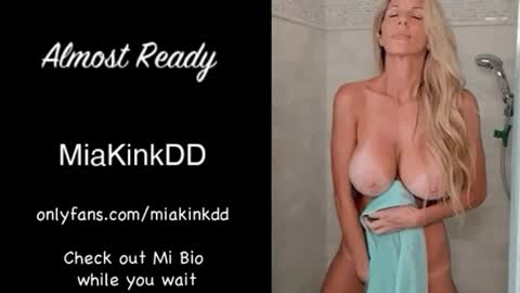 Snapshot of miamilfs chatting on July 19, 5:38 pm Mia online show from July 19, 5:38 pm