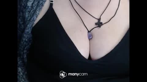 Snapshot of miamimistress chatting on May 6, 7:08 pm maya online show from May 6, 7:08 pm