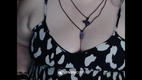 Snapshot of miamimistress chatting on June 1, 9:44 am maya online show from June 1, 9:44 am