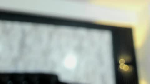 Snapshot of miamontoya chatting on February 1, 12:29 am Mia   -5 7001400 Follow  online show from February 1, 12:29 am