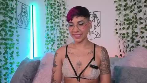 Mia Morgann online show from May 2, 3:39 pm