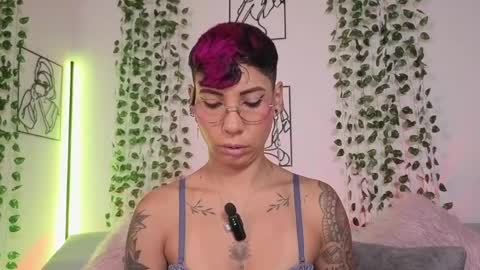 Mia Morgann online show from May 6, 1:16 pm