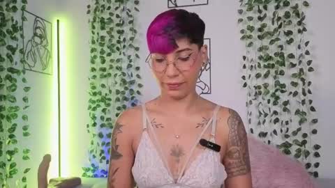 Mia Morgann online show from May 15, 4:14 pm