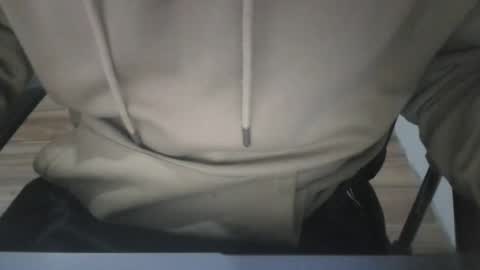 Snapshot of miamorr_ chatting on December 5, 3:37 am miamorr_ online show from December 5, 3:37 am