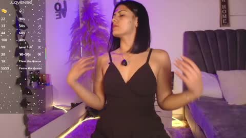 Snapshot of miaoconell chatting on May 13, 10:38 pm miaoconell online show from May 13, 10:38 pm