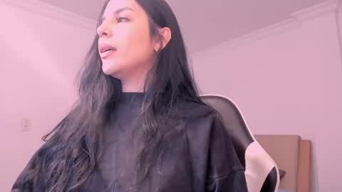 Snapshot of miaquevedo chatting on July 21, 4:09 pm Mia Quevedo online show from July 21, 4:09 pm