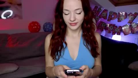 Mia online show from November 22, 3:27 am