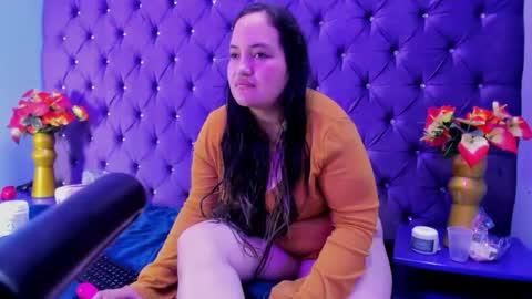 MiaRouse online show from February 1, 8:57 am