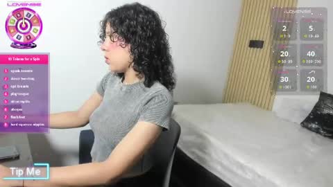 miasalazar9 online show from April 15, 9:49 am