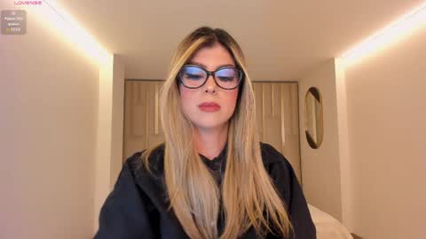 Snapshot of miasilvax chatting on May 14, 11:17 am Mia Silva online show from May 14, 11:17 am