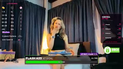 Snapshot of miasiren chatting on July 23, 2:09 am miasiren online show from July 23, 2:09 am
