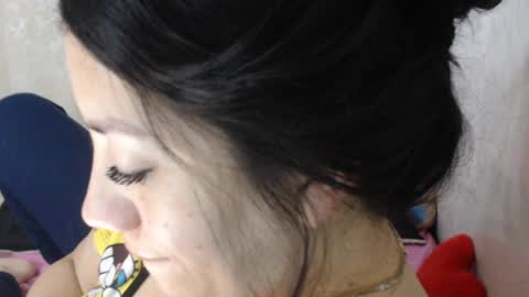 Snapshot of miaslim chatting on June 2, 12:51 pm Alejandra Marin get alejandras whatsapp for life for 200 tkns online show from June 2, 12:51 pm
