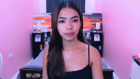 Snapshot of miasmith09 chatting on May 1, 2:05 am Pau and jence online show from May 1, 2:05 am