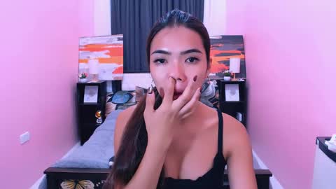 Snapshot of miasmith09 chatting on May 3, 1:00 am Pau and jence online show from May 3, 1:00 am