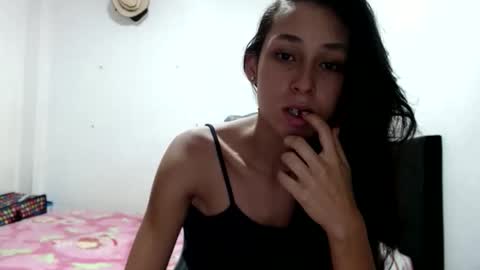 Snapshot of miasweet333 chatting on February 7, 6:44 pm mia online show from February 7, 6:44 pm