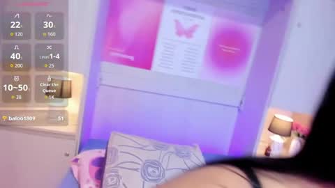 Snapshot of miaturnerr_ chatting on June 6, 4:17 am miaturnerr_ online show from June 6, 4:17 am