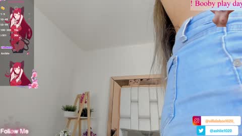 Mia Villalobos online show from January 15, 3:50 pm