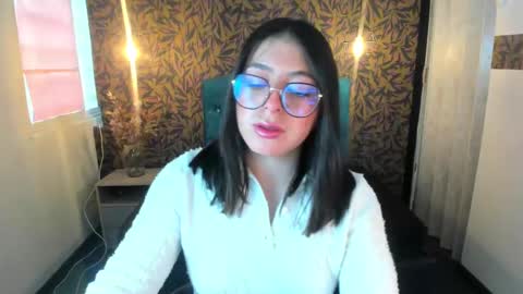 Snapshot of miawils_ chatting on February 25, 1:39 pm M I A W I L S online show from February 25, 1:39 pm