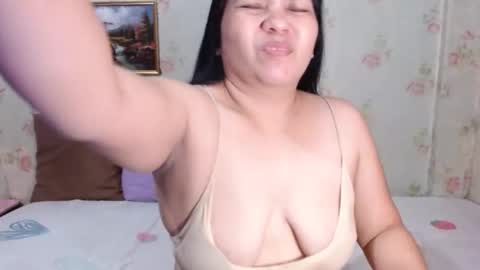 Snapshot of micasantos chatting on April 3, 5:49 am micasantos online show from April 3, 5:49 am