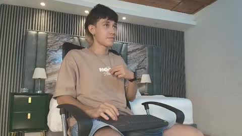 Michael online show from January 8, 1:13 pm