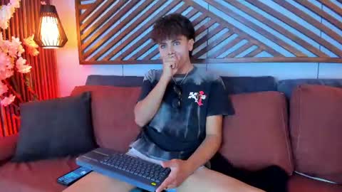 Snapshot of michael_banks chatting on August 8, 10:12 pm michael_banks online show from August 8, 10:12 pm
