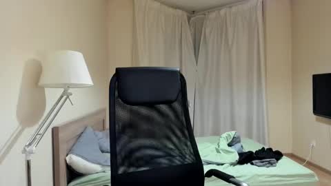 Michael Birkin online show from December 29, 3:33 am