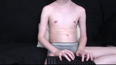 Snapshot of michael_danymans chatting on February 4, 9:52 pm Michael online show from February 4, 9:52 pm
