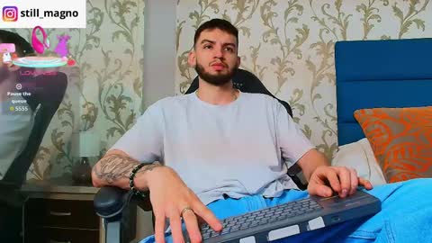 Snapshot of michael_magno chatting on May 10, 9:09 pm Michael Stevens online show from May 10, 9:09 pm