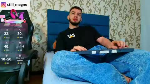 Snapshot of michael_magno chatting on May 25, 11:16 am Michael Stevens online show from May 25, 11:16 am