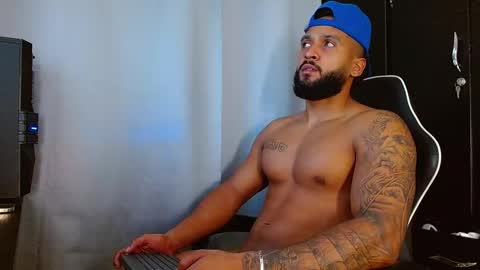 maximo online show from March 26, 8:09 am